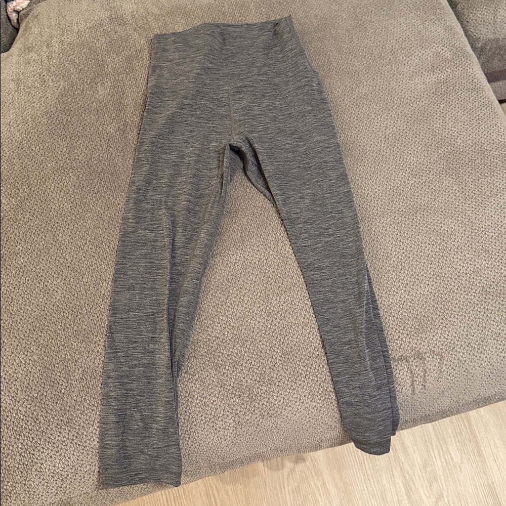 Lululemon Align 21” HR crop Athletica Heathered Gray Leggings